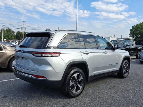 2023 Jeep Grand Cherokee 4xe Base