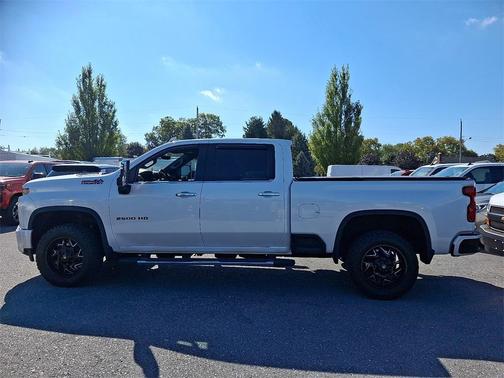 2022 Chevrolet Silverado 2500 High Country