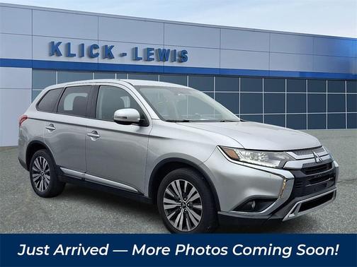 2019 Mitsubishi Outlander SE