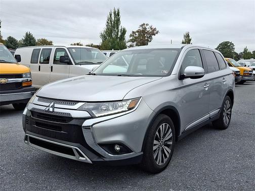 2019 Mitsubishi Outlander SE