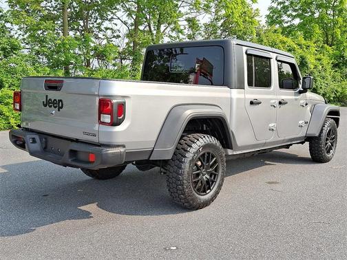 2020 Jeep Gladiator Sport