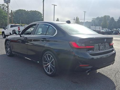 2021 BMW 330 i xDrive