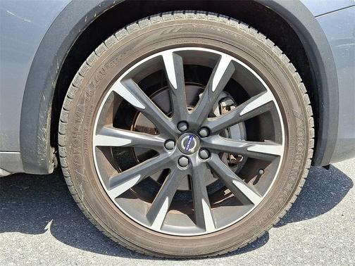 2016 Volvo S60 Cross Country T5 Platinum