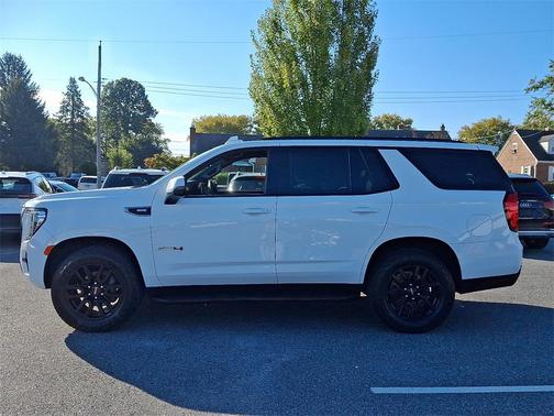 2023 GMC Yukon AT4