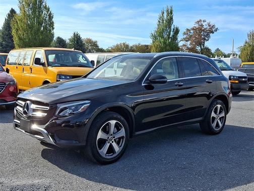 2018 Mercedes-Benz GLC 300 Base 4MATIC