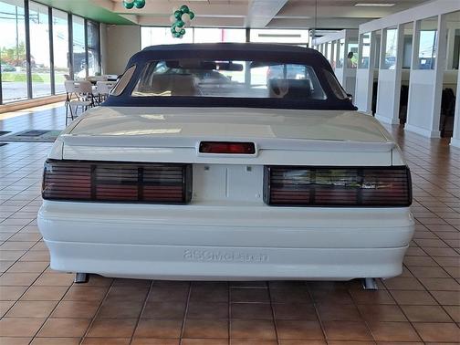 1989 Ford Mustang LX 5.0L Sport