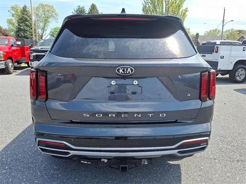 2021 Kia Sorento S