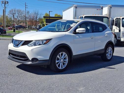 2018 Nissan Rogue Sport SV