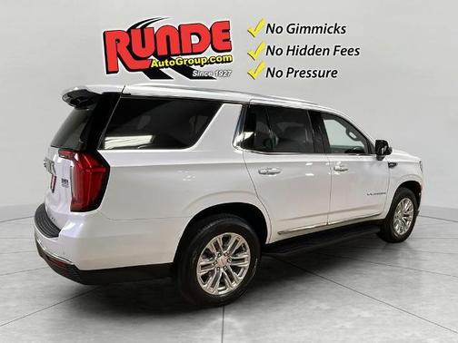 White 2023 GMC Yukon SLT