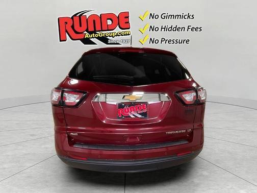 Red 2016 Chevrolet Traverse 1LT
