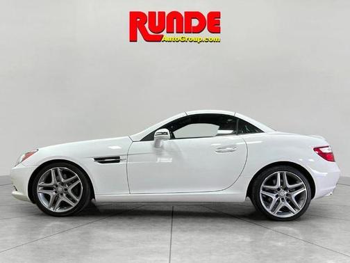 2016 Mercedes-Benz SLK-Class SLK300