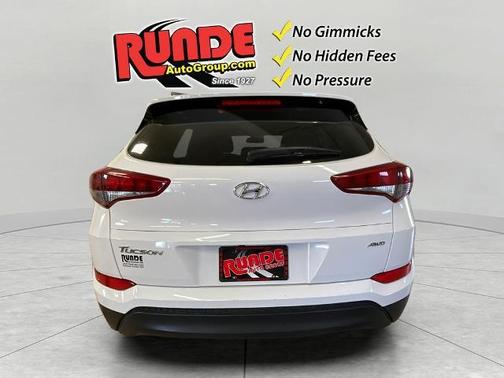 2016 Hyundai TUCSON SE