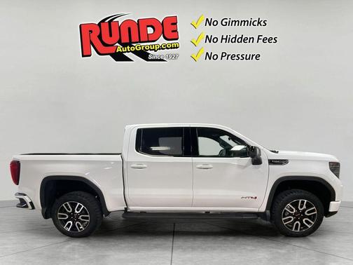 2024 GMC Sierra 1500 AT4