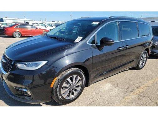2021 Chrysler Pacifica Touring-L