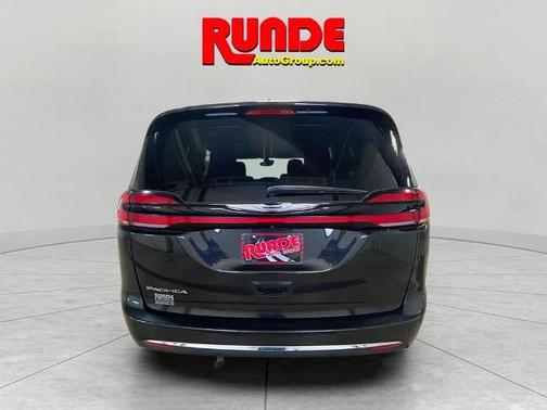 2021 Chrysler Pacifica Touring-L