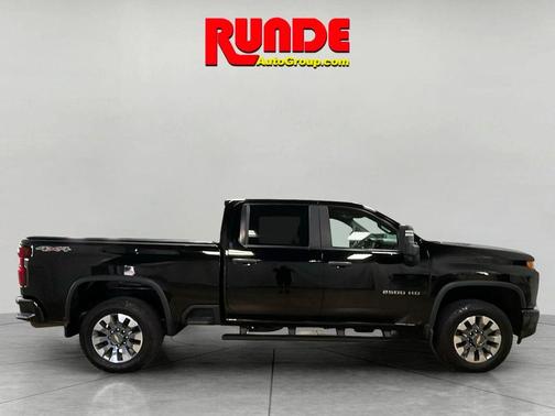 2022 Chevrolet Silverado 2500 Custom