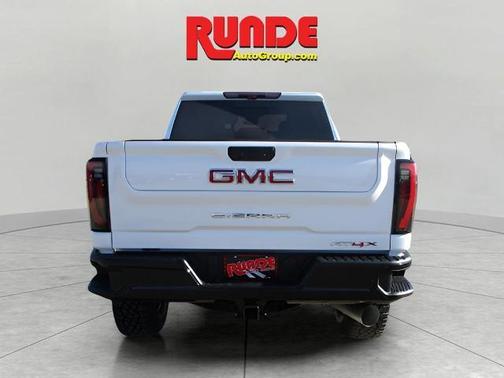 White 2024 GMC Sierra 2500 AT4X