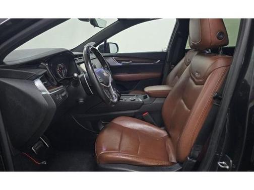 2020 Cadillac XT5 Sport