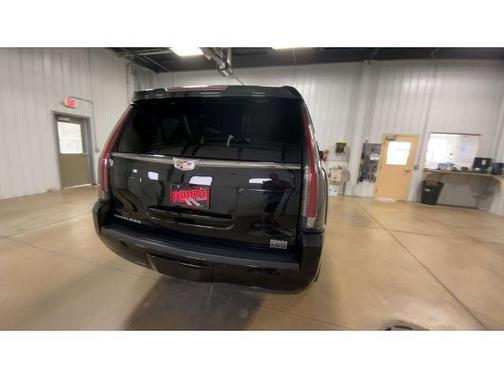 2019 Cadillac Escalade Platinum