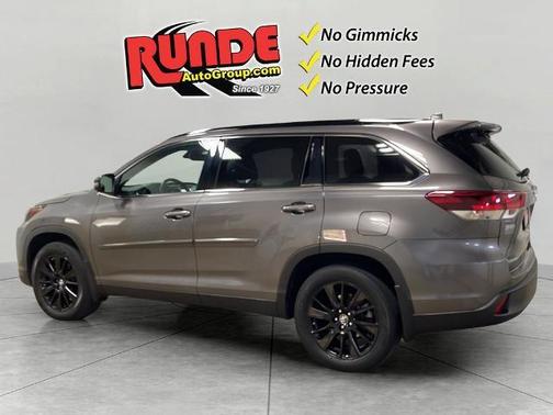 2019 Toyota Highlander 