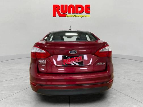 2015 Ford Fiesta SE