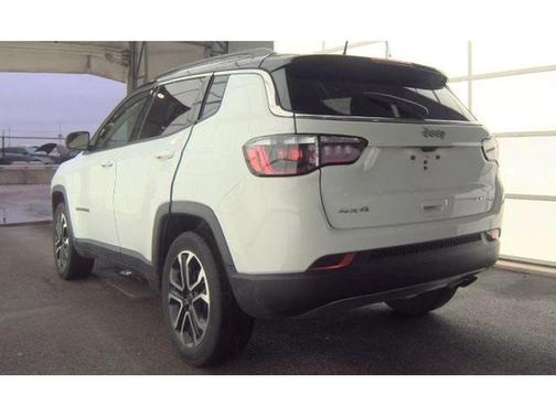 White 2022 Jeep Compass Limited