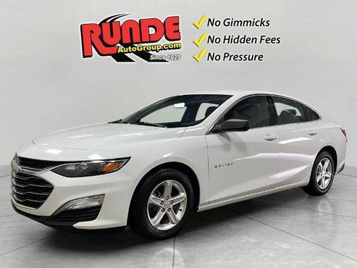 White 2021 Chevrolet Malibu 1LS