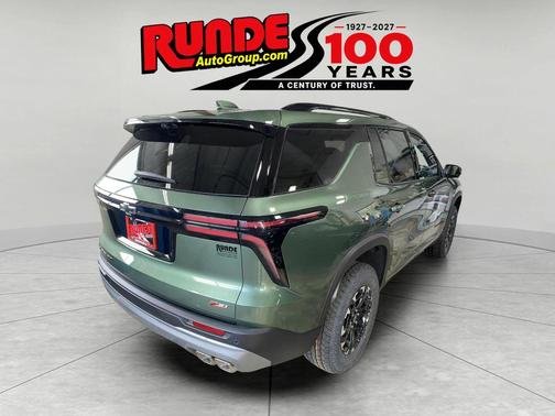 Green 2027 Chevrolet Traverse Z71