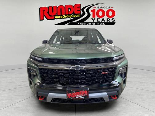 Green 2027 Chevrolet Traverse Z71
