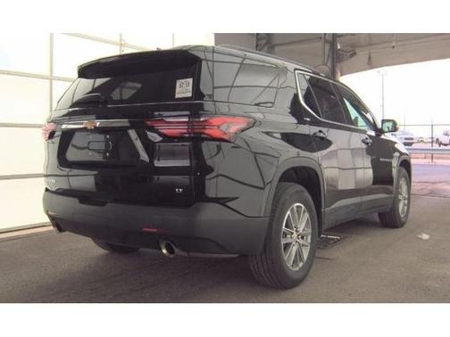 Black 2023 Chevrolet Traverse LT Cloth