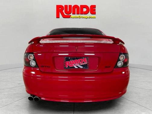 2004 Pontiac GTO