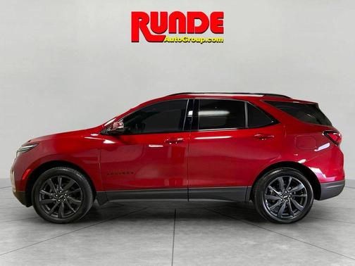 Red 2023 Chevrolet Equinox RS