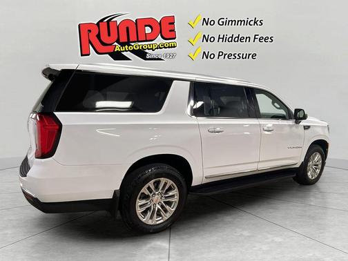 2022 GMC Yukon XL SLT