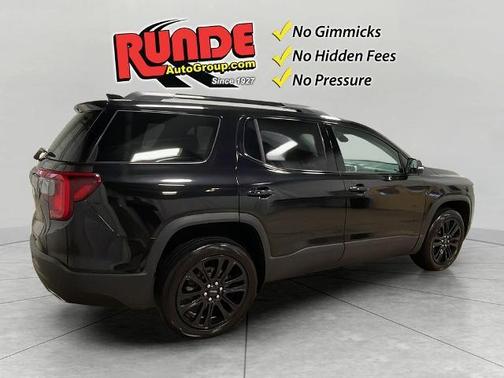 2022 GMC Acadia SLE