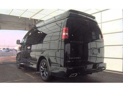 2025 GMC Savana 2500 Work Van