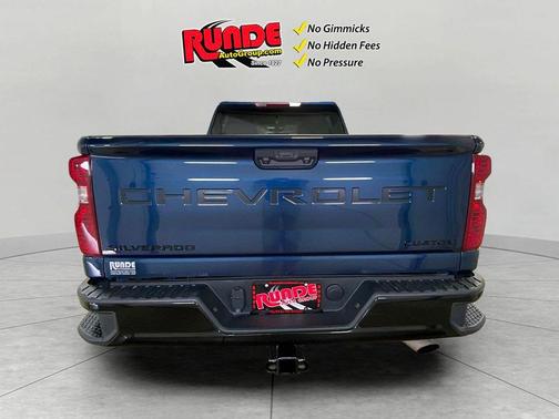 2022 Chevrolet Silverado 2500 Custom