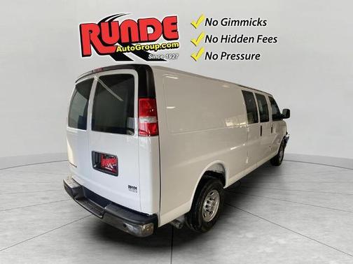 Summit White 2026 Chevrolet Express 2500 Work Van