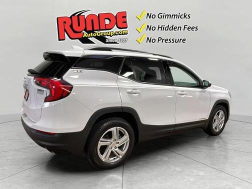 White 2018 GMC Terrain SLE