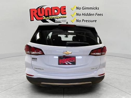 White 2024 Chevrolet Equinox LT