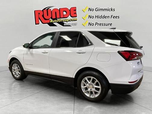 White 2024 Chevrolet Equinox LT