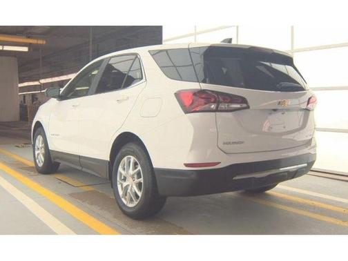 White 2024 Chevrolet Equinox LT