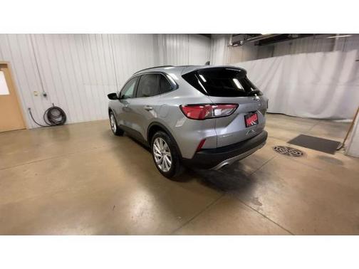 2022 Ford Escape Titanium Hybrid