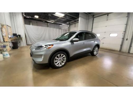 2022 Ford Escape Titanium Hybrid