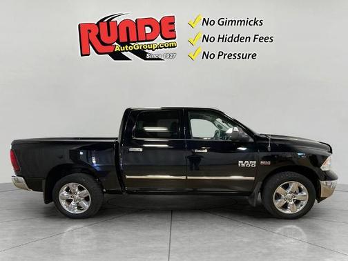 2015 RAM 1500 SLT