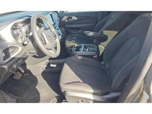 2023 Chrysler Pacifica Touring