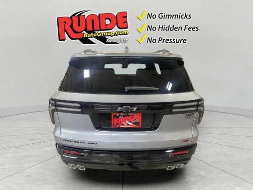 Sterling Gray 2026 Chevrolet Traverse RS