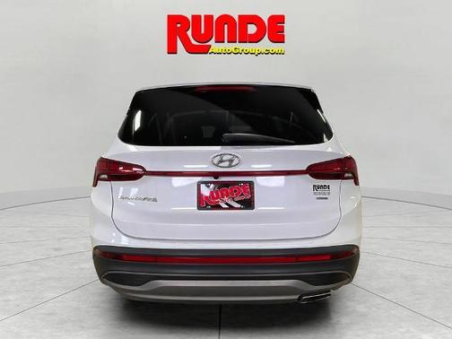 2021 Hyundai SANTA FE SE