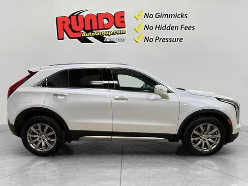 2023 Cadillac XT4 Premium Luxury