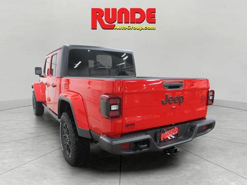 2024 Jeep Gladiator Sport