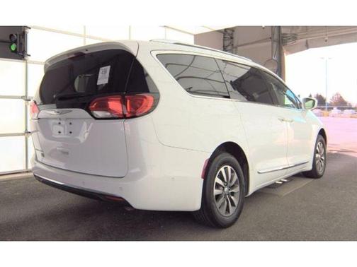 2020 Chrysler Pacifica Touring-L Plus